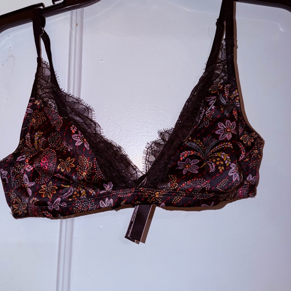 Victoria's Secret Black Floral Lace Bralette